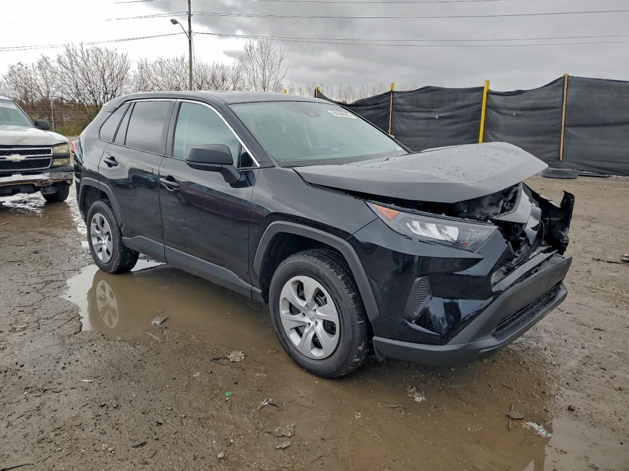 2022 Toyota Rav4 Le - Image 4