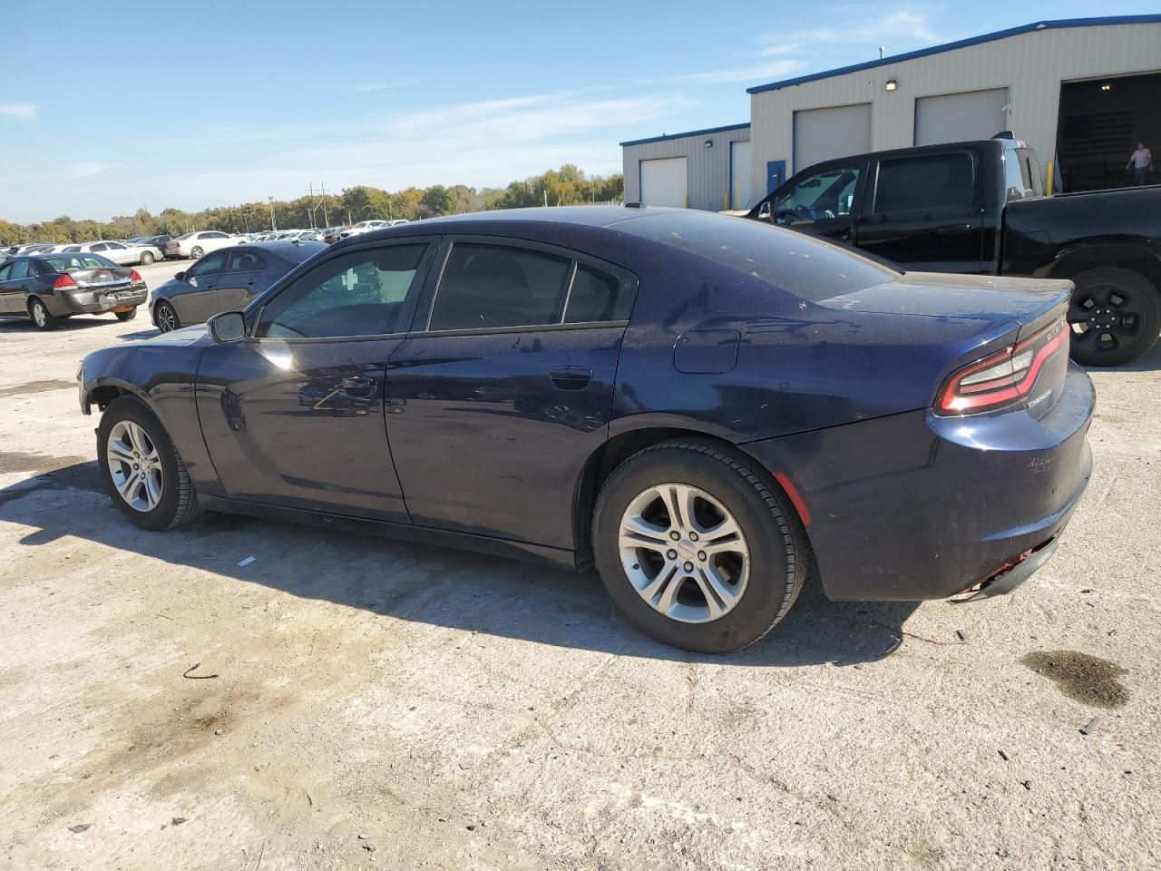 2015 Dodge Charger Se - Image 2