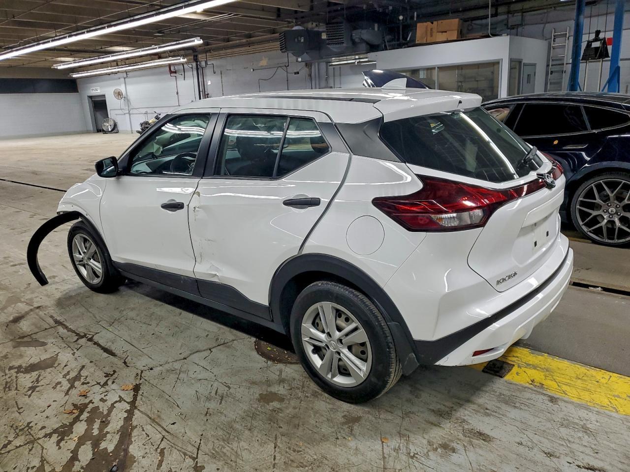 2023 Nissan Kicks S - Image 2