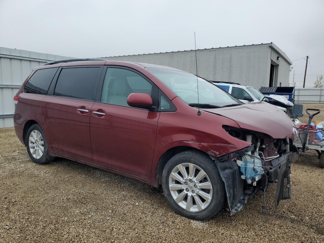 2014 Toyota Sienna Xle - Фото 4