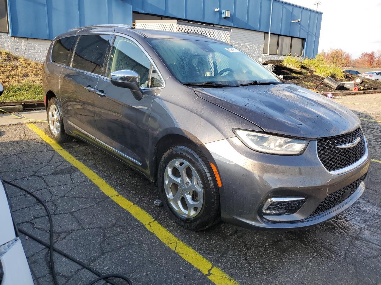 2021 Chrysler Pacifica Limited - Фото 4