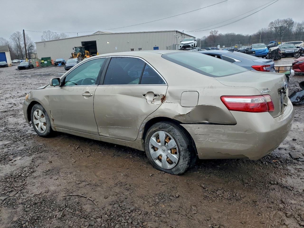 2007 Toyota Camry Ce - Фото 2