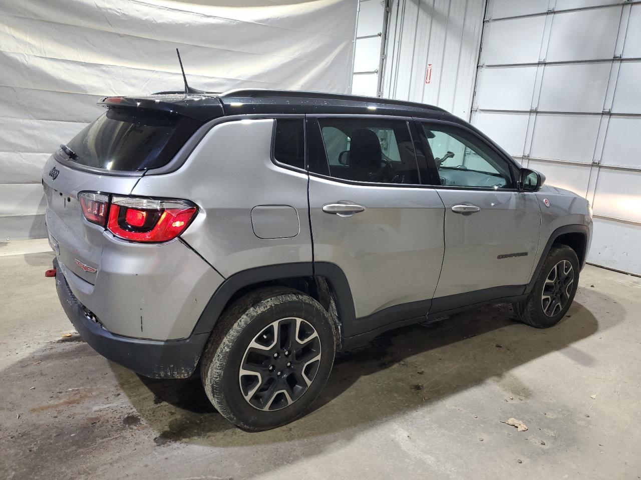 2019 Jeep Compass Trailhawk - Image 3