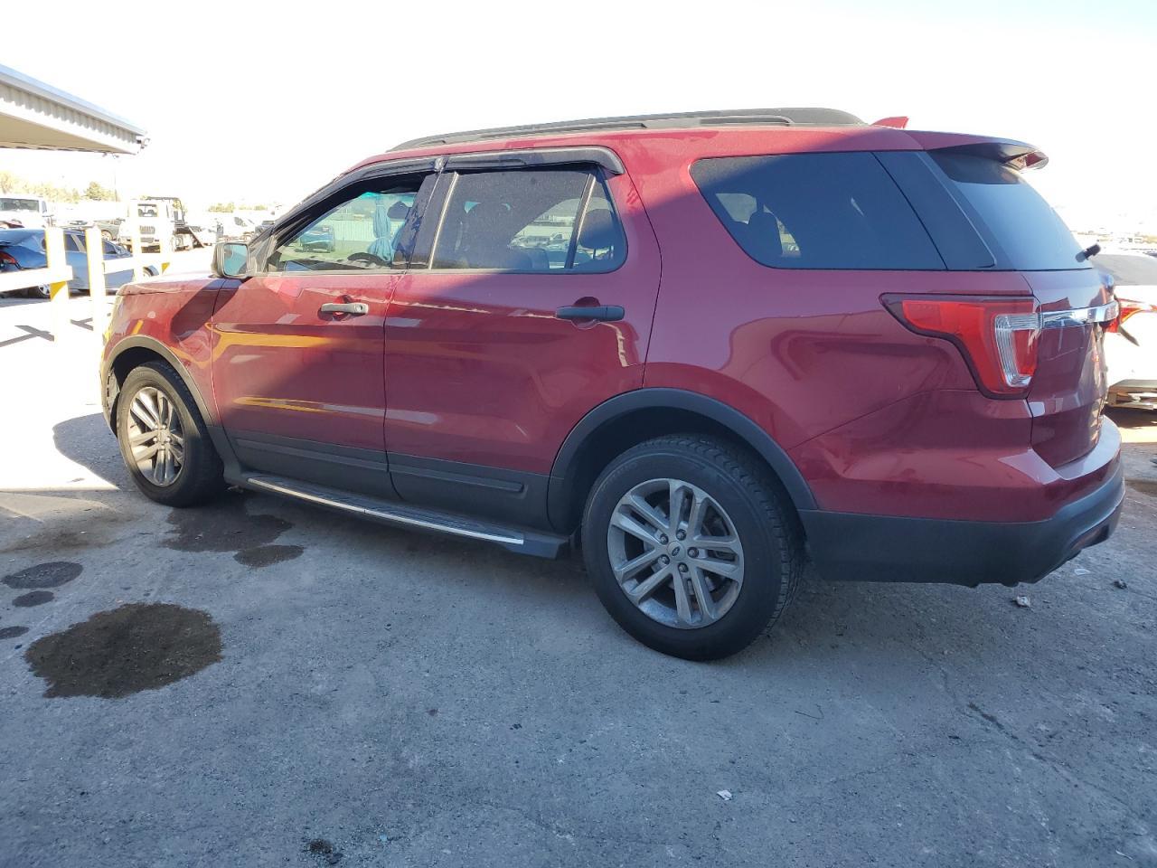 2016 Ford Explorer - Фото 2