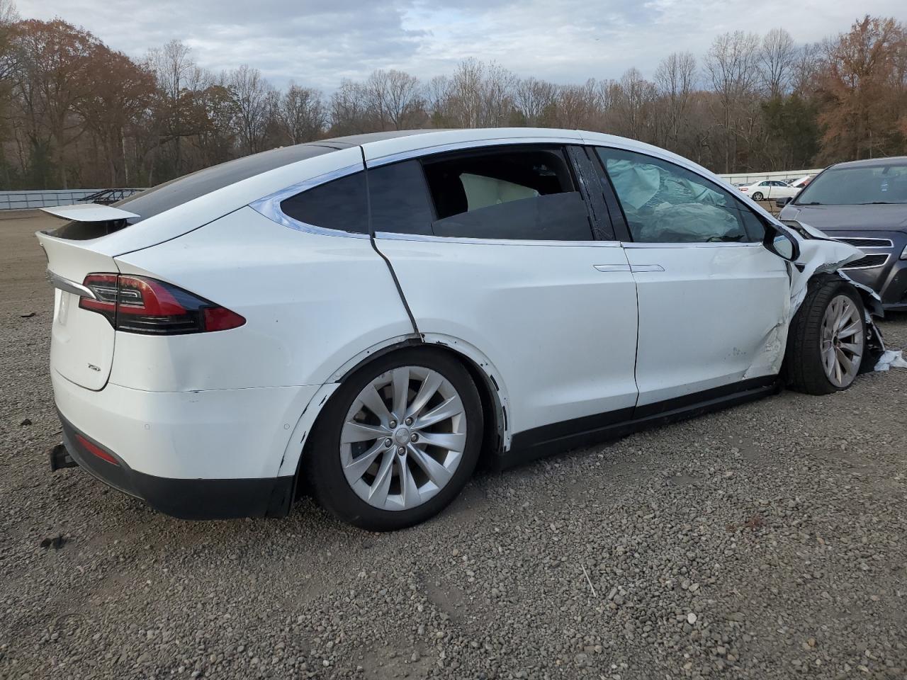 2017 Tesla Model X - Image 3