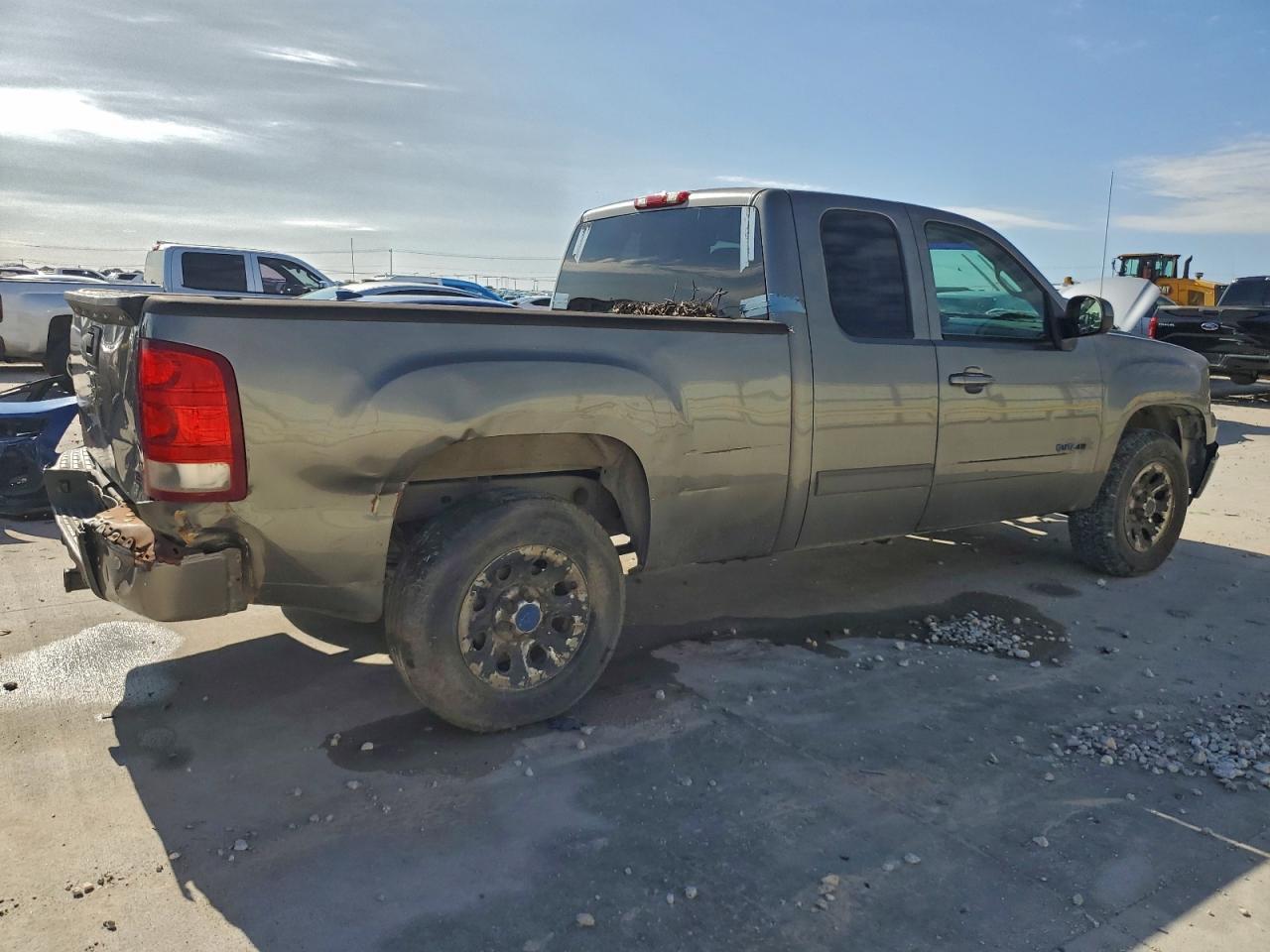 2008 GMC Sierra C1500 - Фото 3