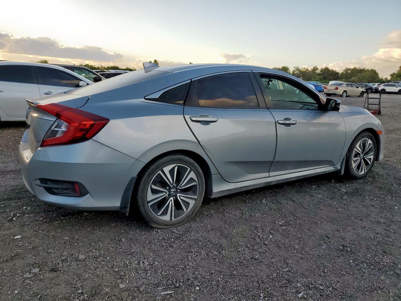 2016 Honda Civic Ex - Фото 3