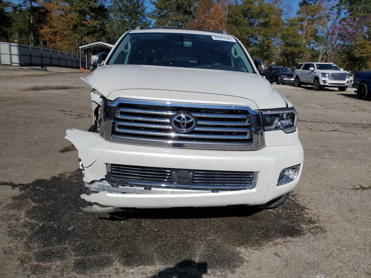 2019 Toyota Sequoia Platinum - Фото 5