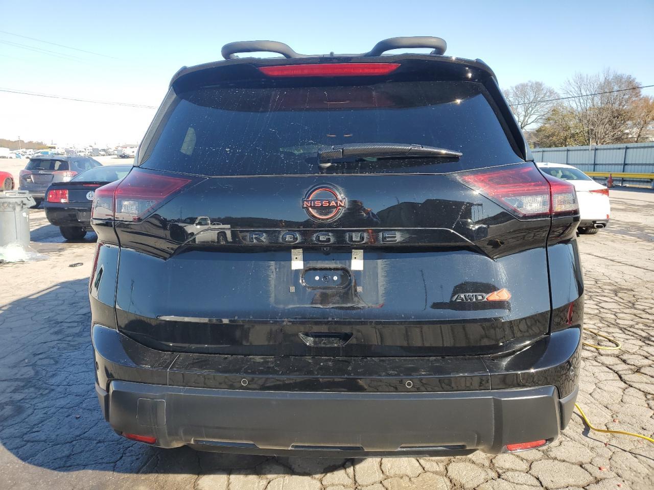 2025 Nissan Rogue Rock Creek - Image 6