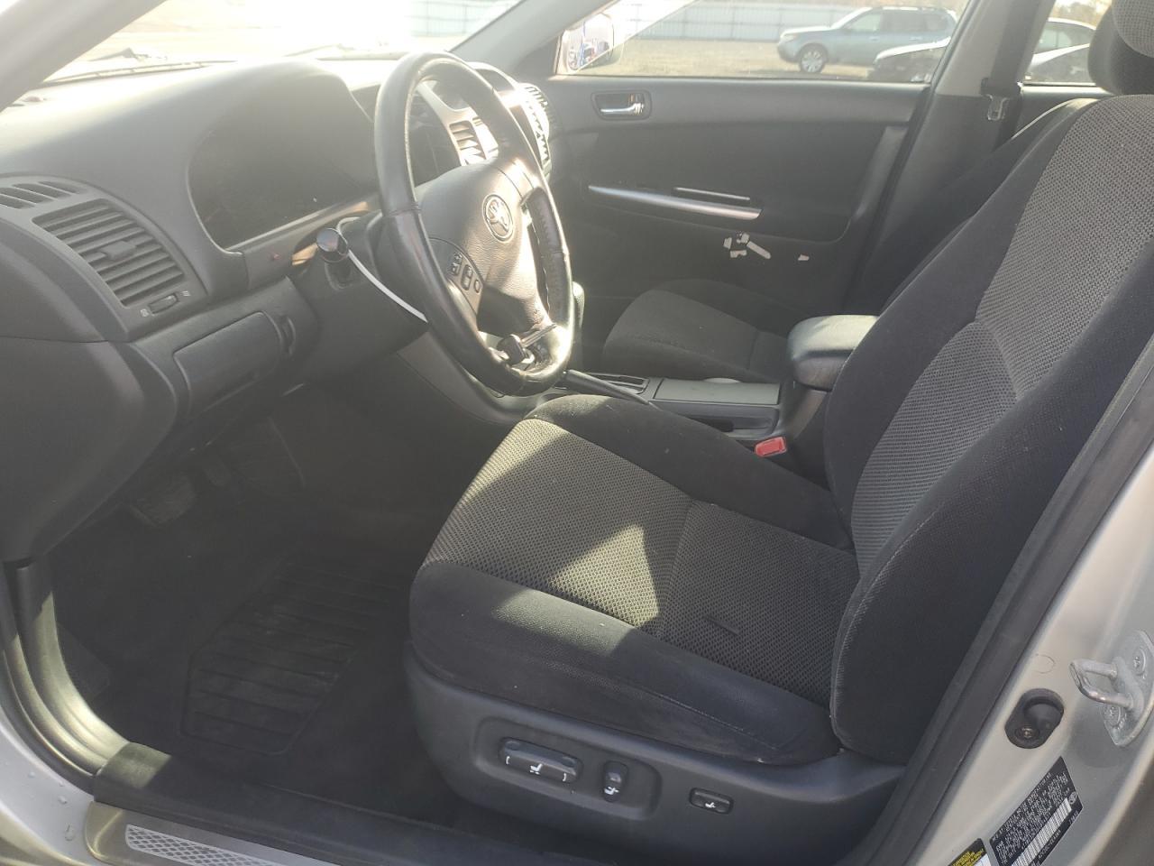 2005 Toyota Camry Le - Image 7