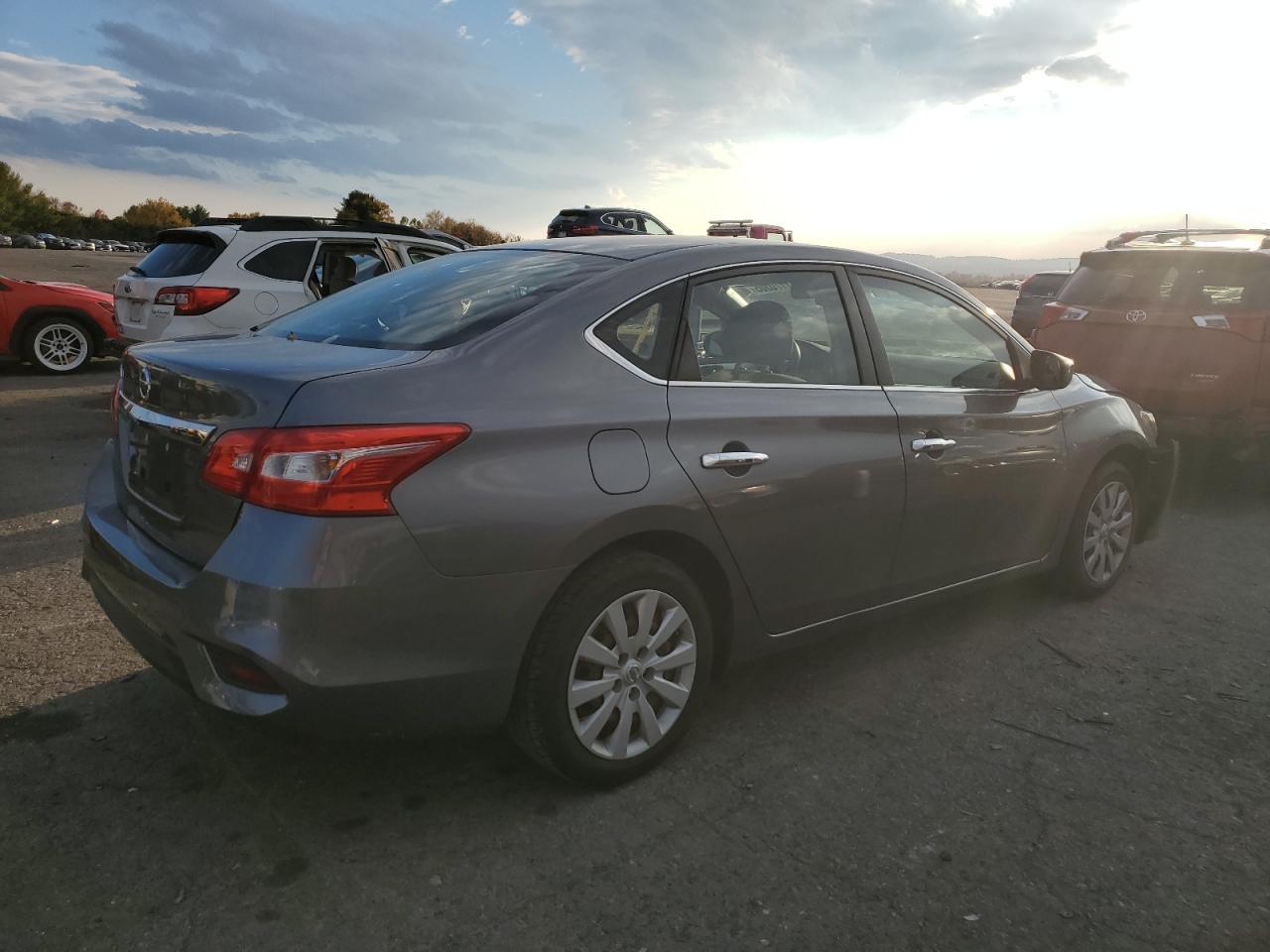 2016 Nissan Sentra S - Image 3