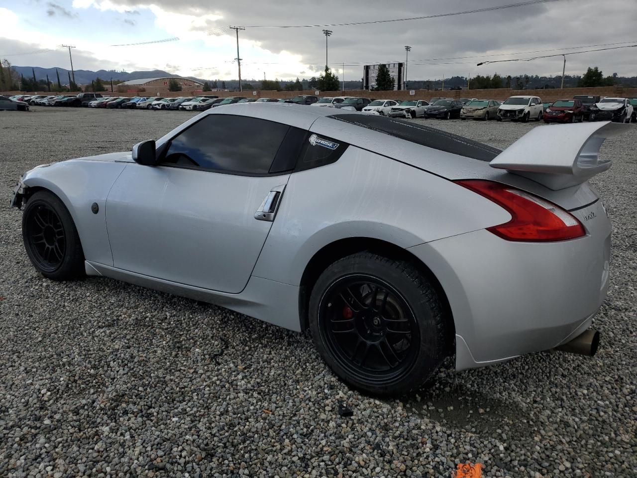 2015 Niss 370Z Base - Фото 2