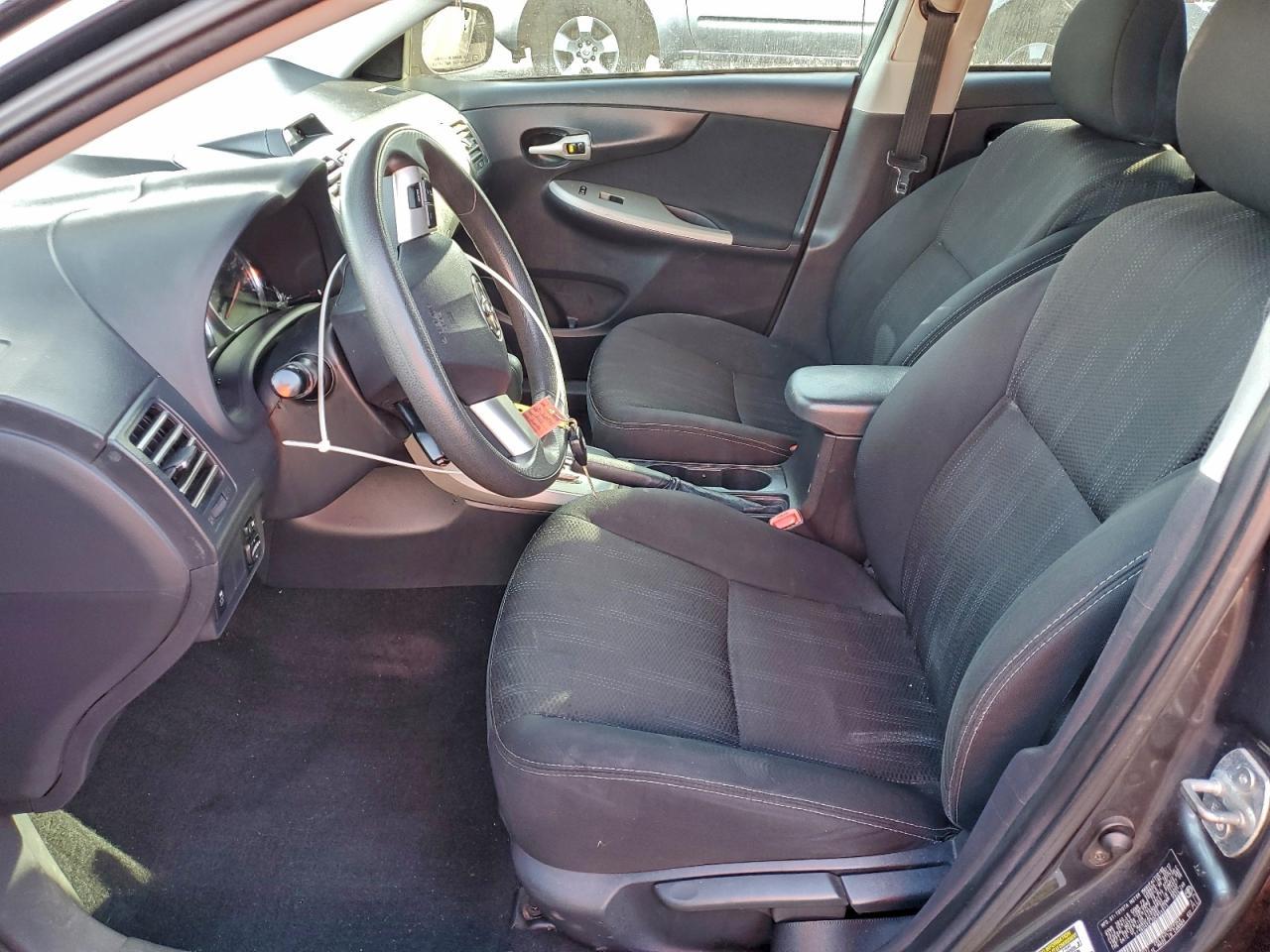 2013 Toyota Corolla Base - Фото 7