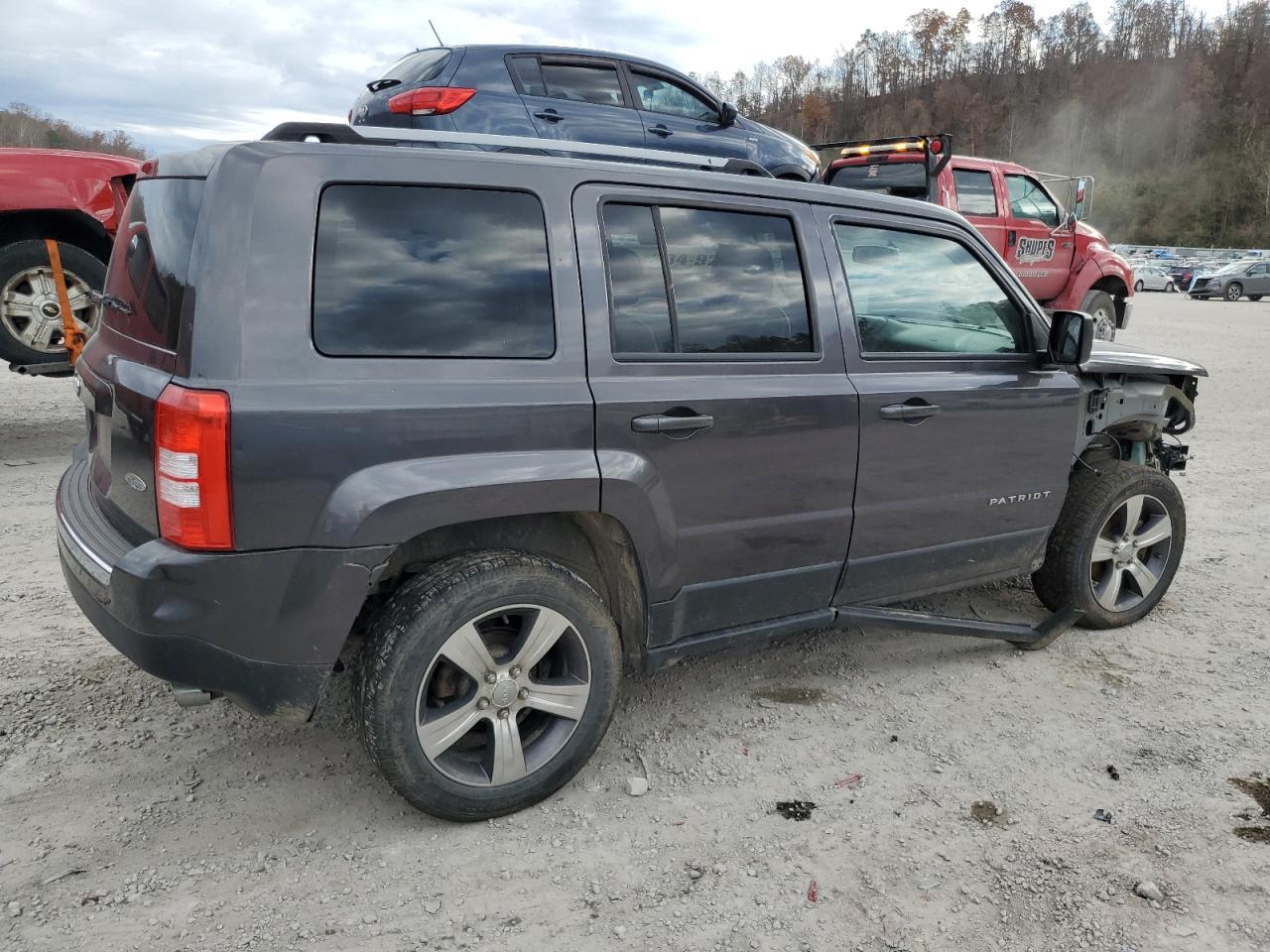 2016 Jeep Patriot Latitude - Фото 3