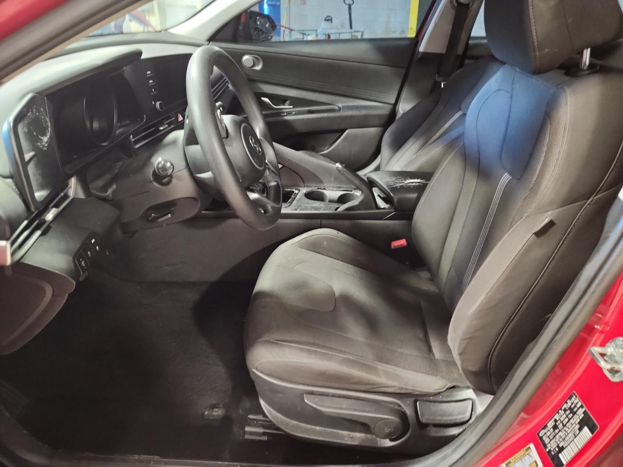 2021 Hyundai Elantra Se - Фото 7