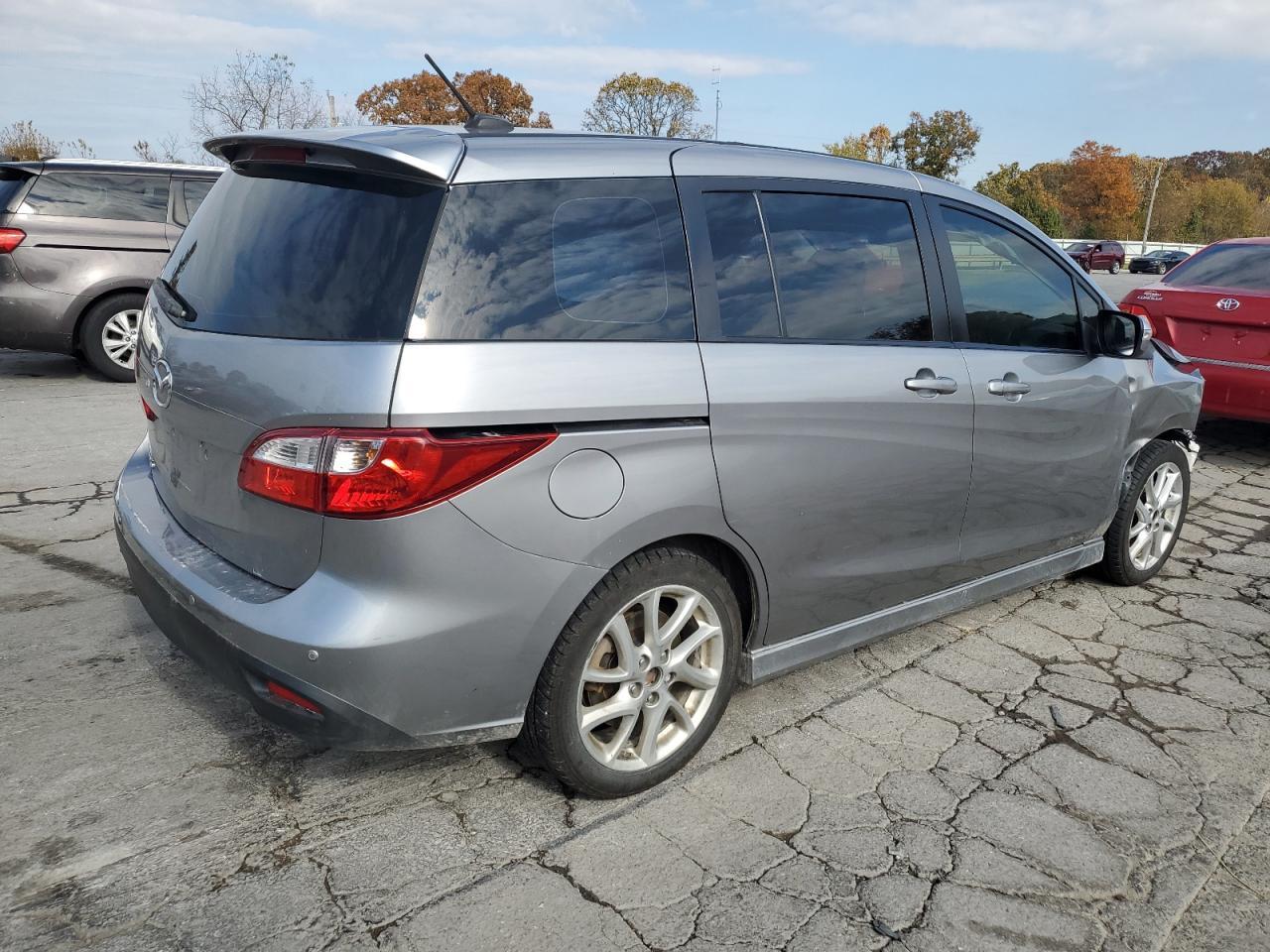 2015 Mazda 5 Grand Touring - Фото 3