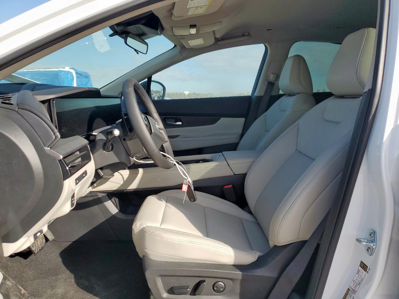 2025 Nissan Murano Sv - Image 7