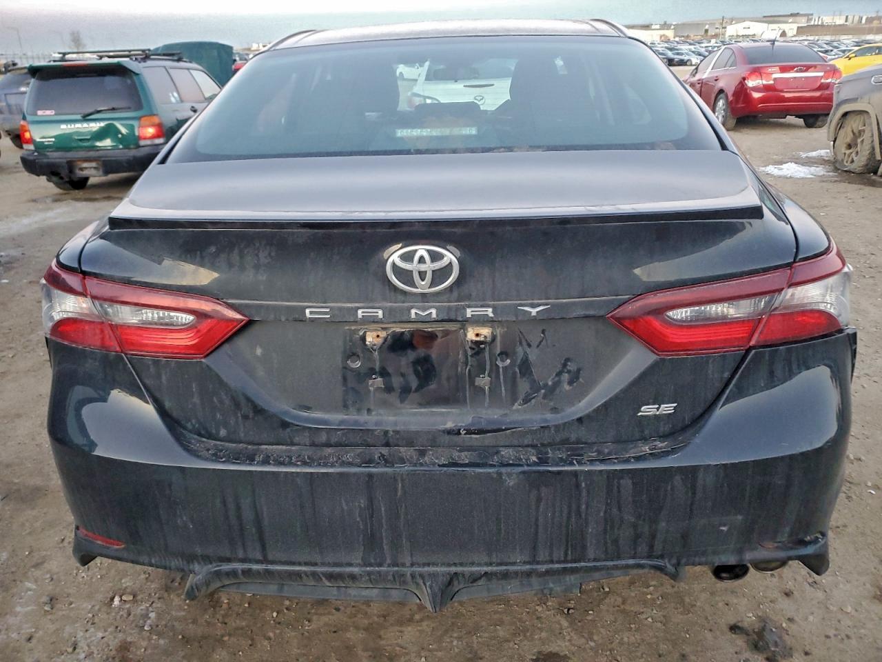 2022 Toyota Camry Se - Image 6