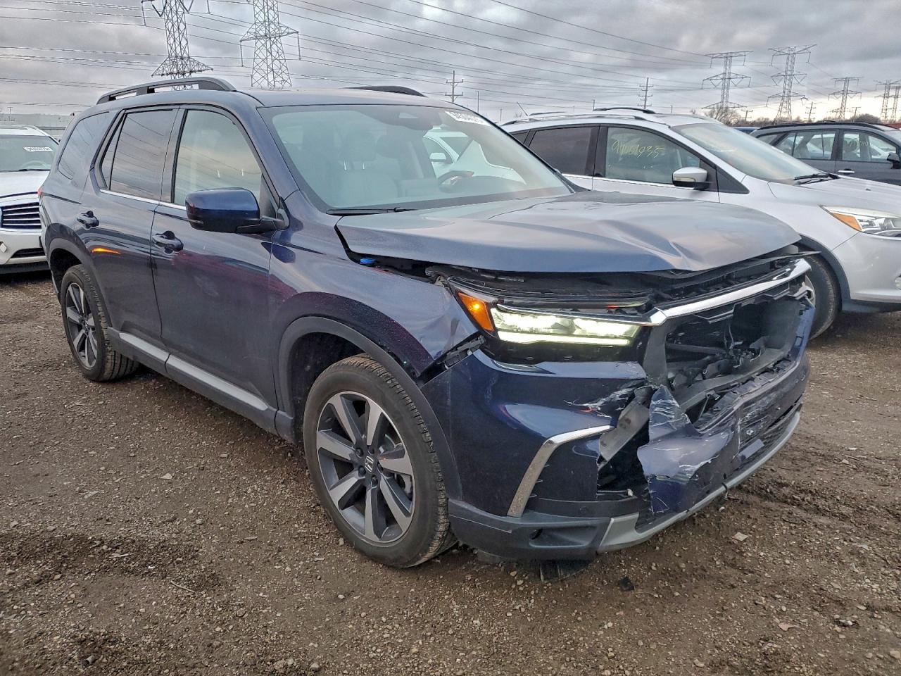 2025 Honda Pilot Touring - Image 4