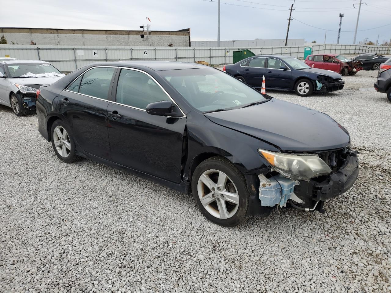 2013 Toyota Camry L - Фото 4