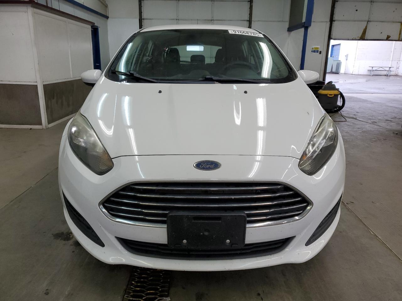 2016 Ford Fiesta S - Фото 5