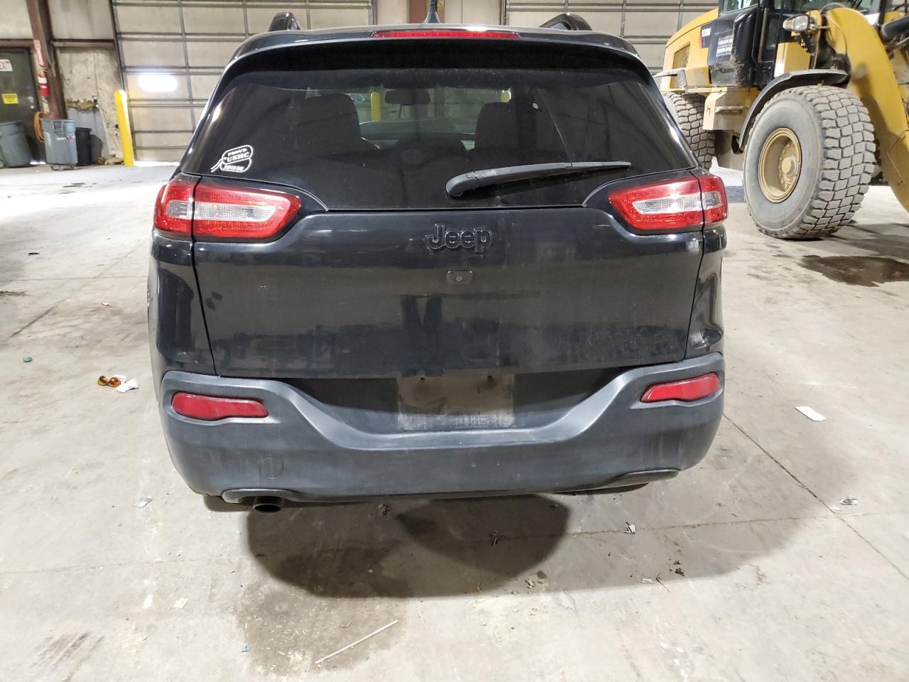 2016 Jeep Cherokee Latitude - Фото 6