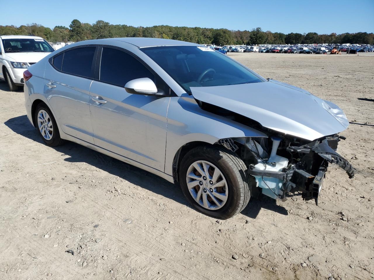 2018 Hyundai Elantra Se - Image 4