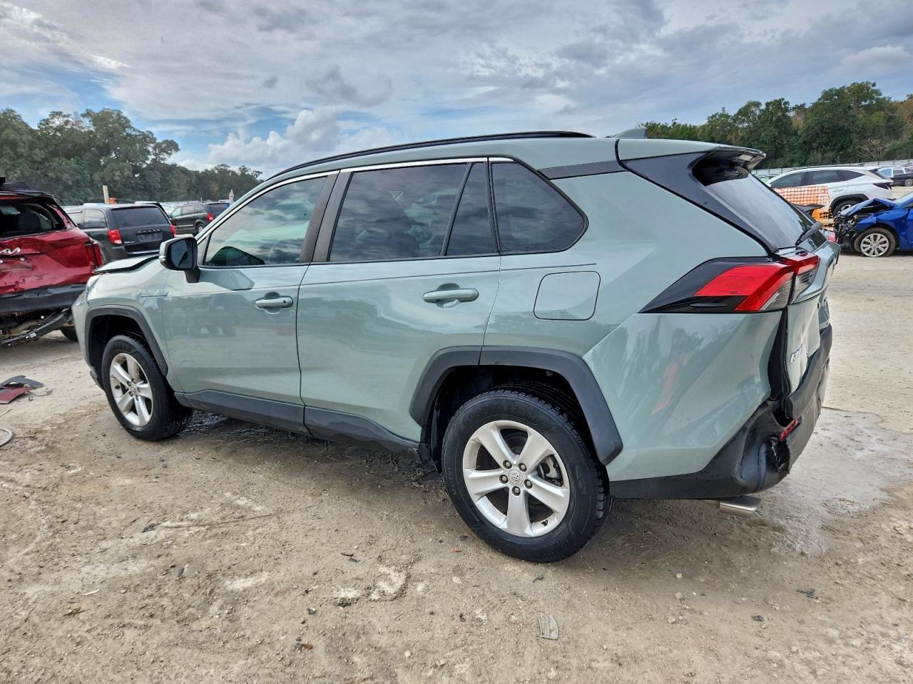 2021 Toyota Rav4 Xle Premium - Фото 2