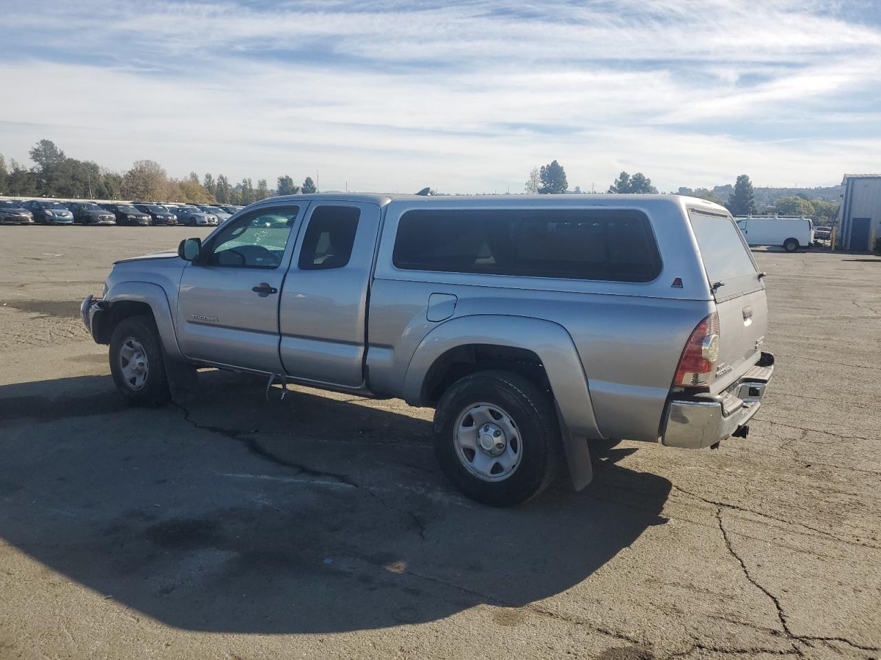 2014 Toyota Tacoma Prerunner Access Cab - Image 2