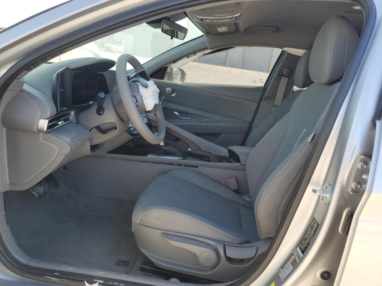 2023 Hyundai Elantra Sel - Image 7