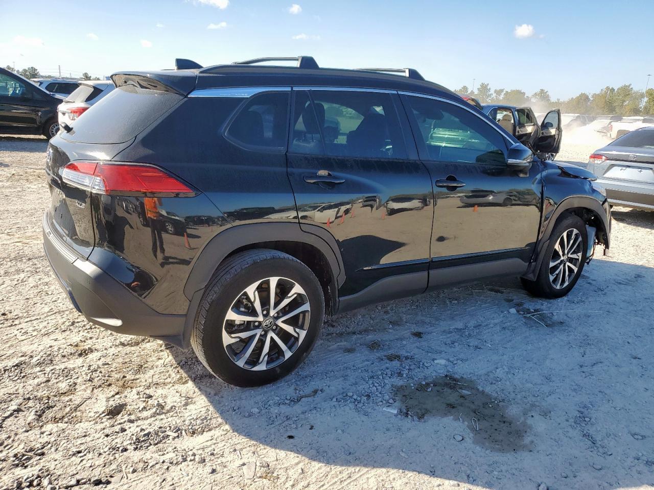 2024 Toyota Corolla Cross Xle - Фото 3