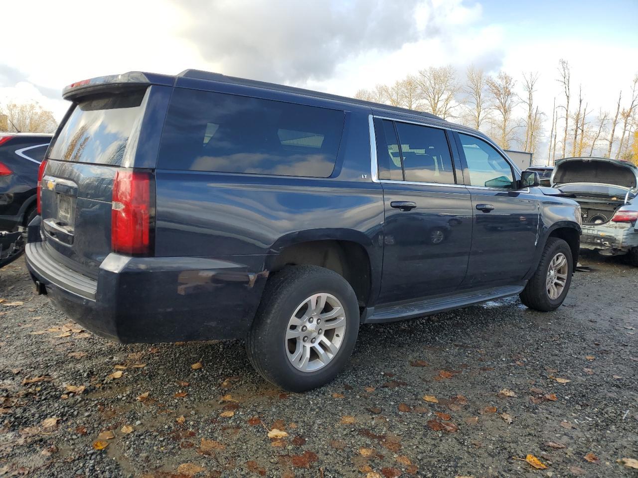 2020 Chevrolet Suburban C1500 Lt - Фото 3