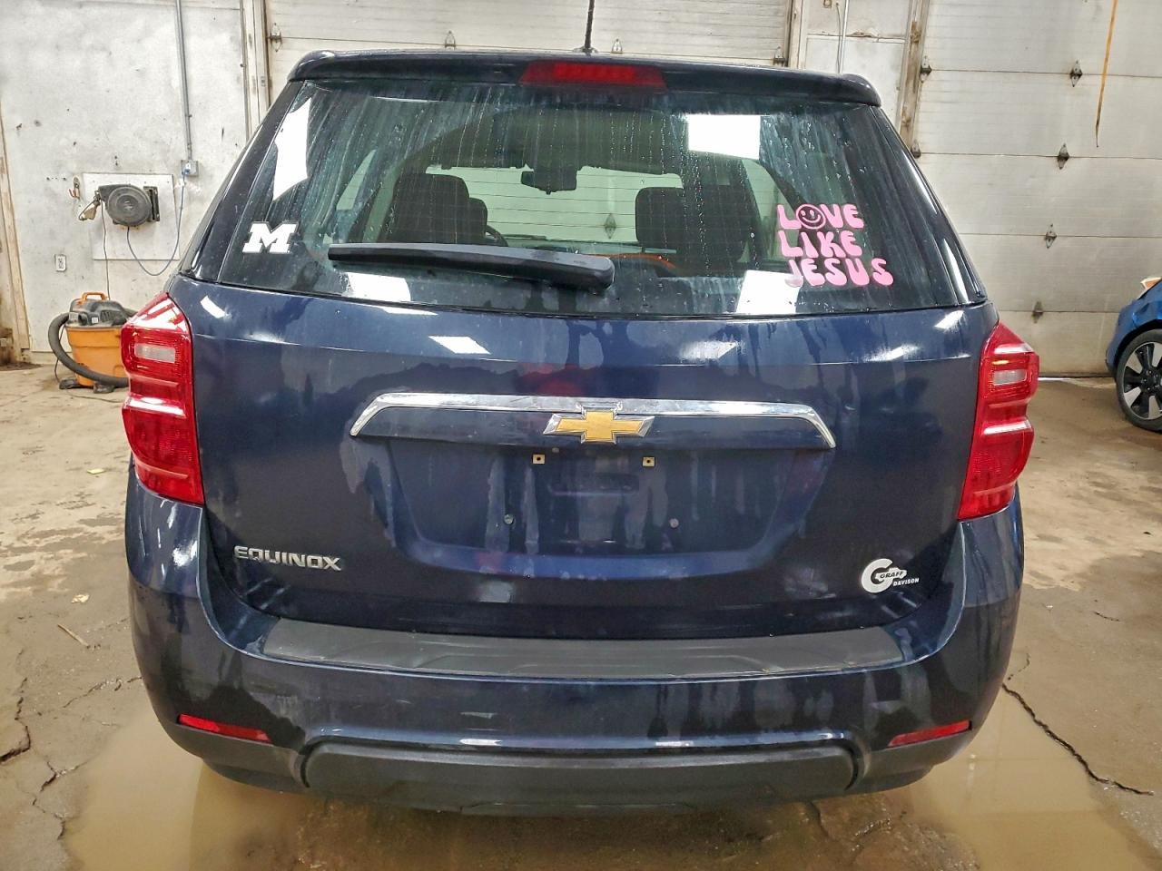 2017 Chevrolet Equinox Ls - Image 6