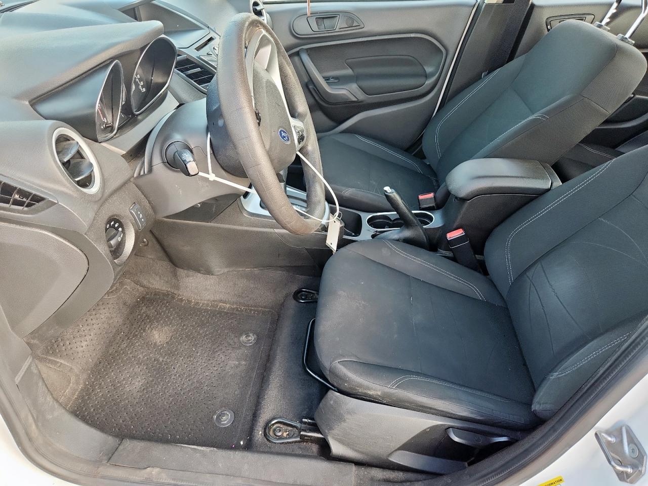 2019 Ford Fiesta Se - Image 7