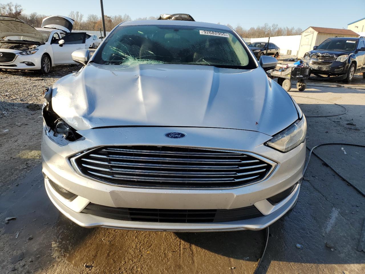2017 Ford Fusion S - Фото 5