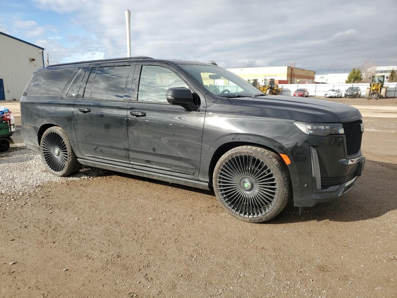 2022 Cadillac Escalade Esv Sport Platinum - Image 4