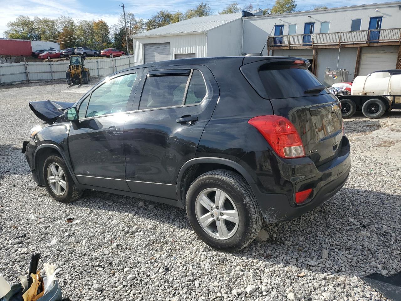 2020 Chevrolet Trax Ls - Image 2