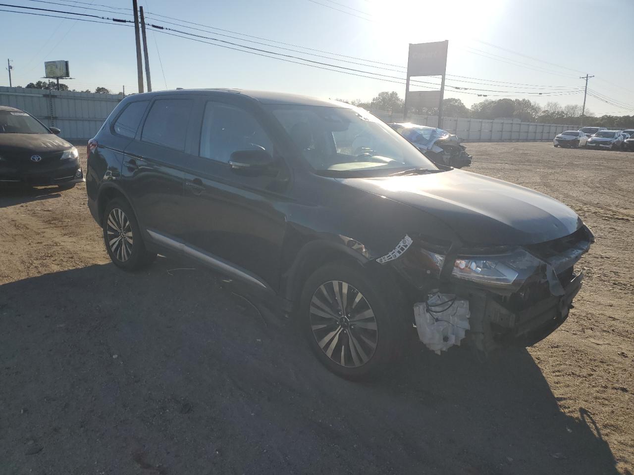 2020 Mitsubishi Outlander Se - Фото 4