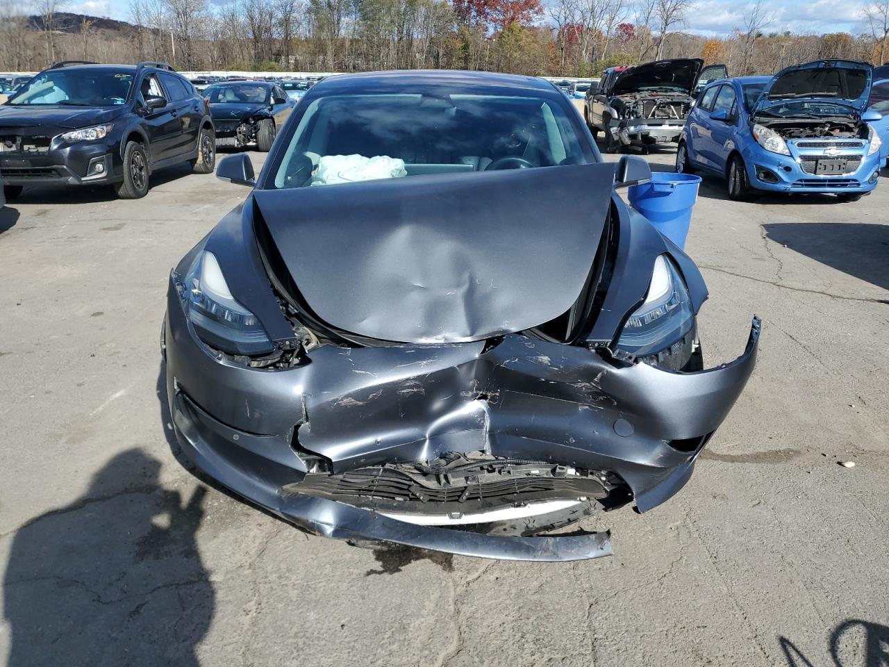 2018 Tesla Model 3 - Фото 5