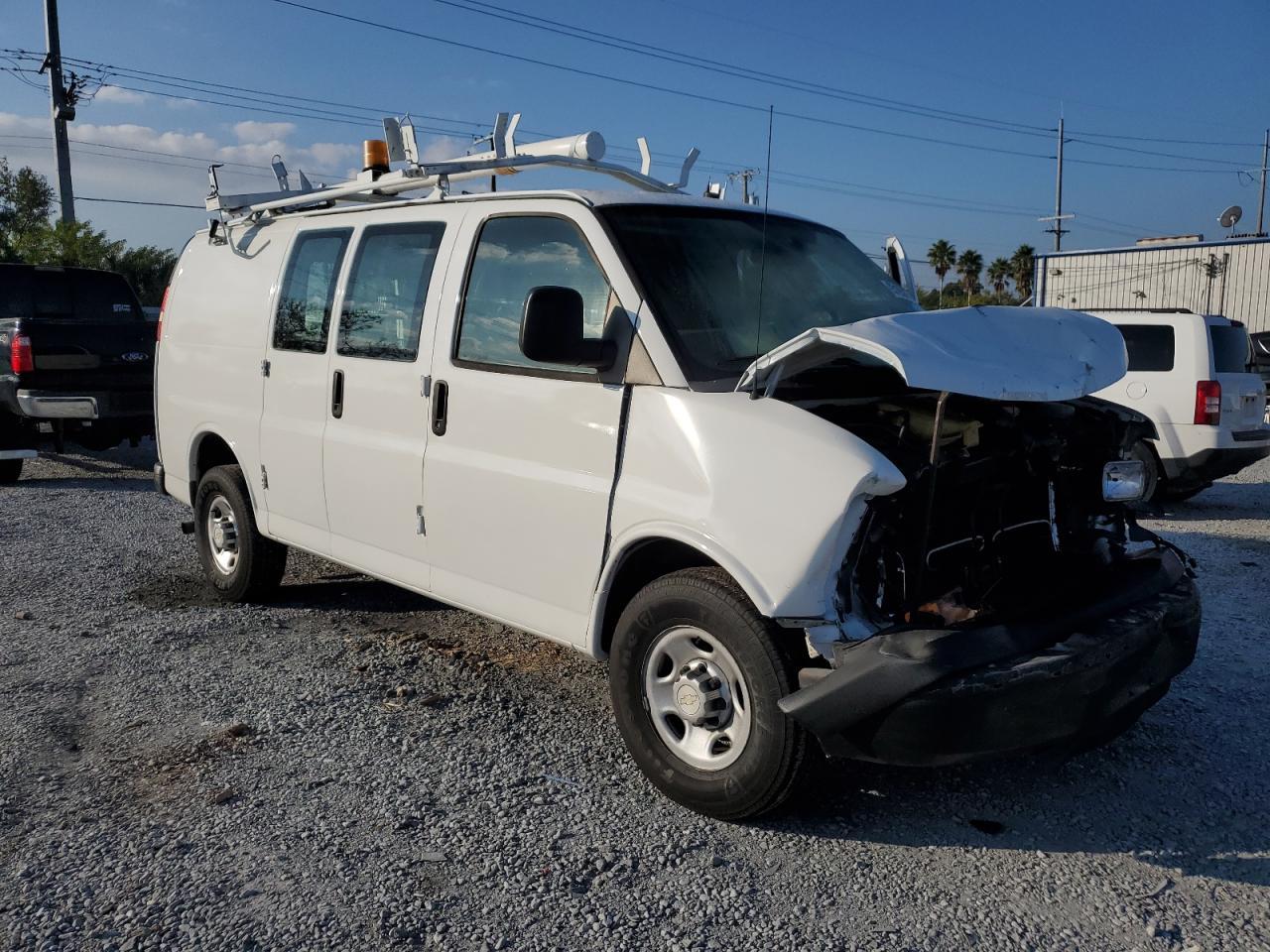 2011 Chevrolet Express 2500 Utility / Service Van - Фото 4