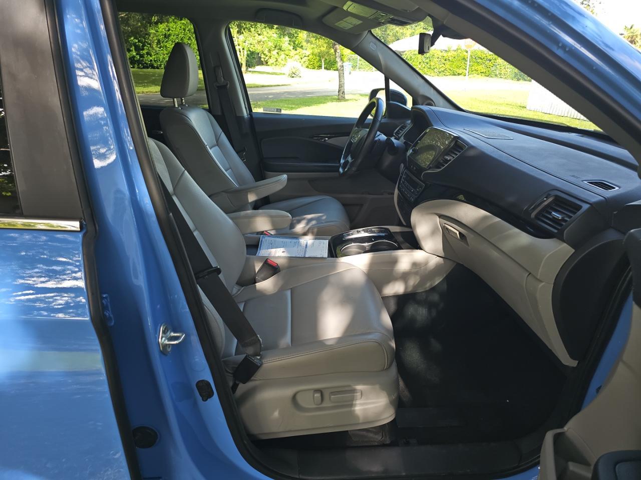 2021 Honda Pilot Touring - Image 5