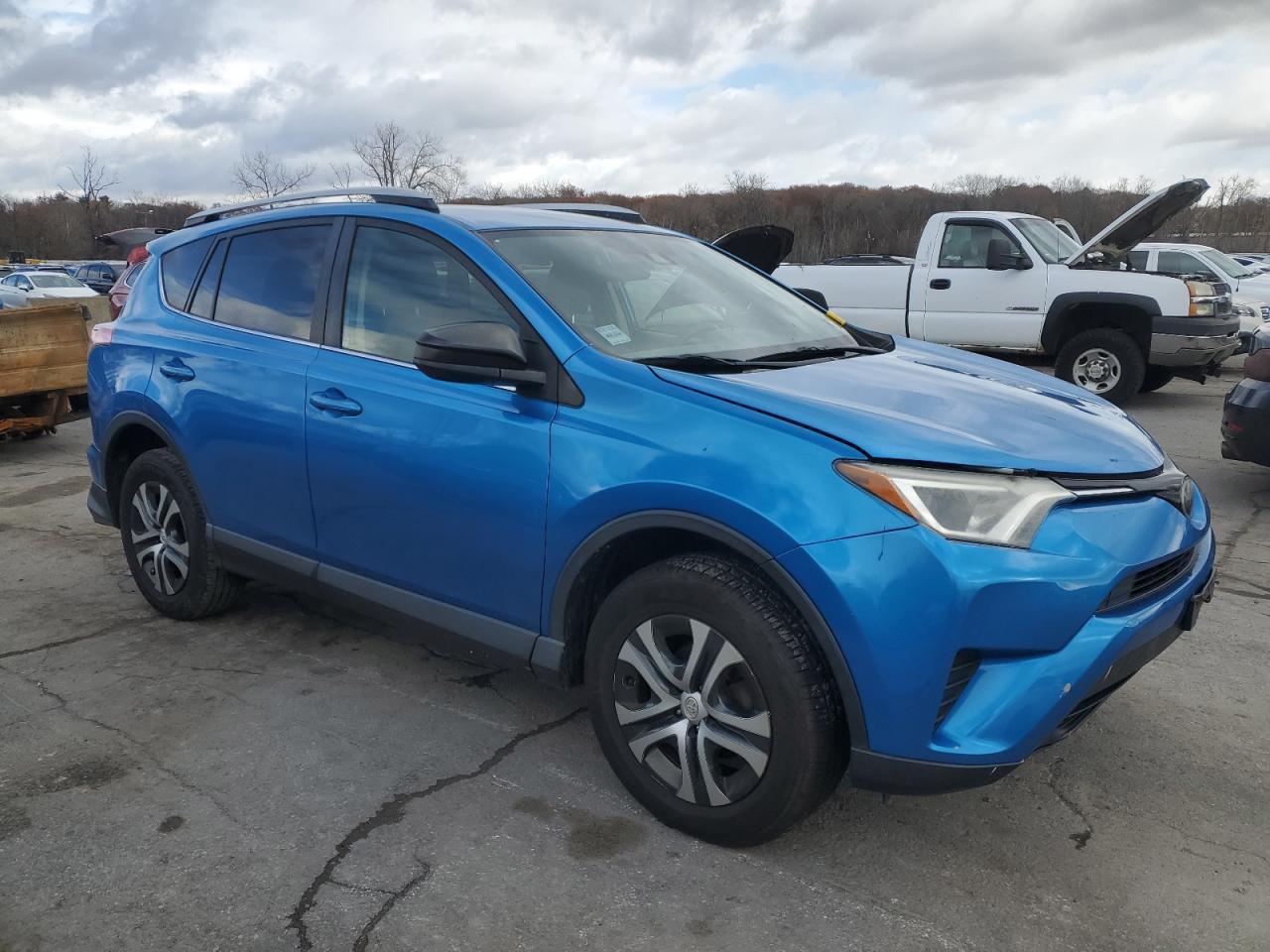 2017 Toyota Rav4 Le - Фото 4