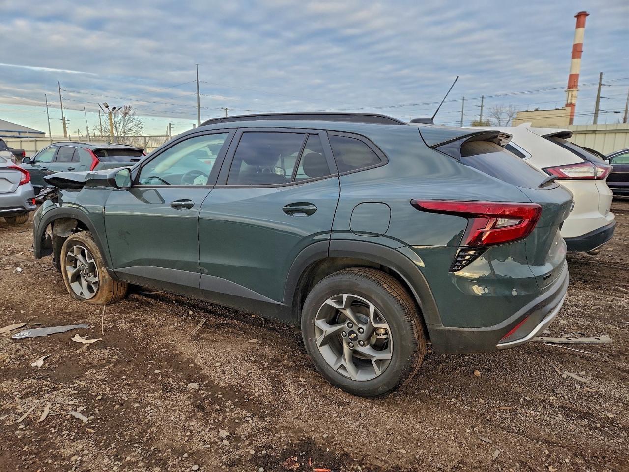 2025 Chevrolet Trax 1Lt - Image 2