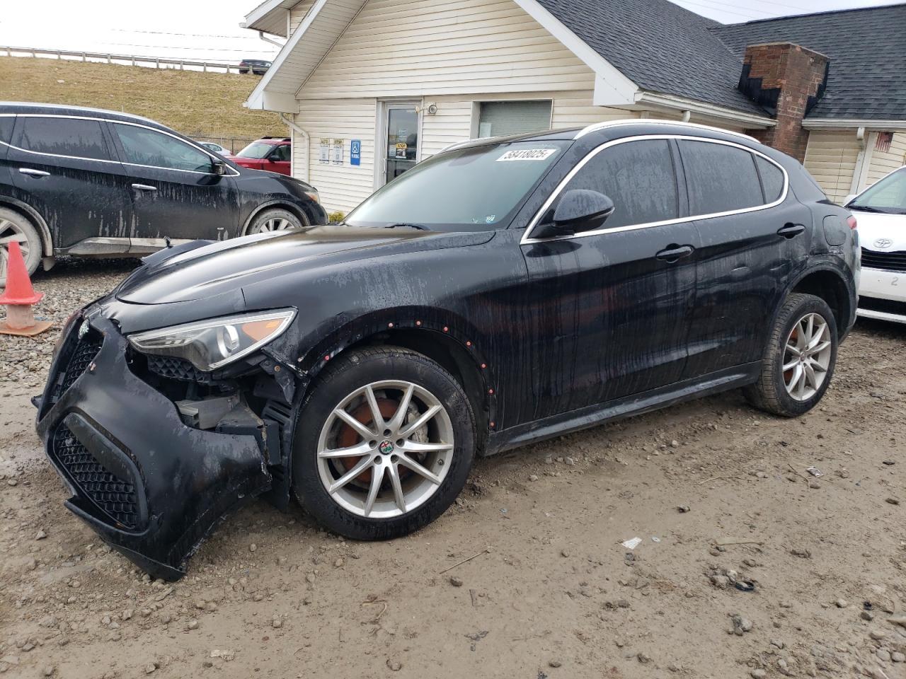 2018 Alfa Romeo Stelvio Ti - Image 2