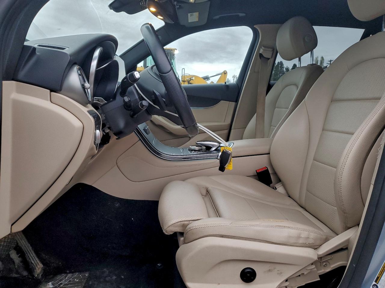 2017 Mercedes-Benz Glc 300 4Matic - Image 7