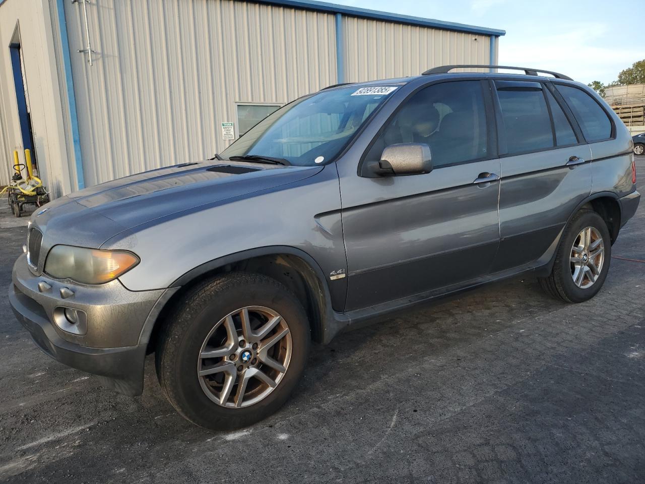 2004 BMW X5 3.0I