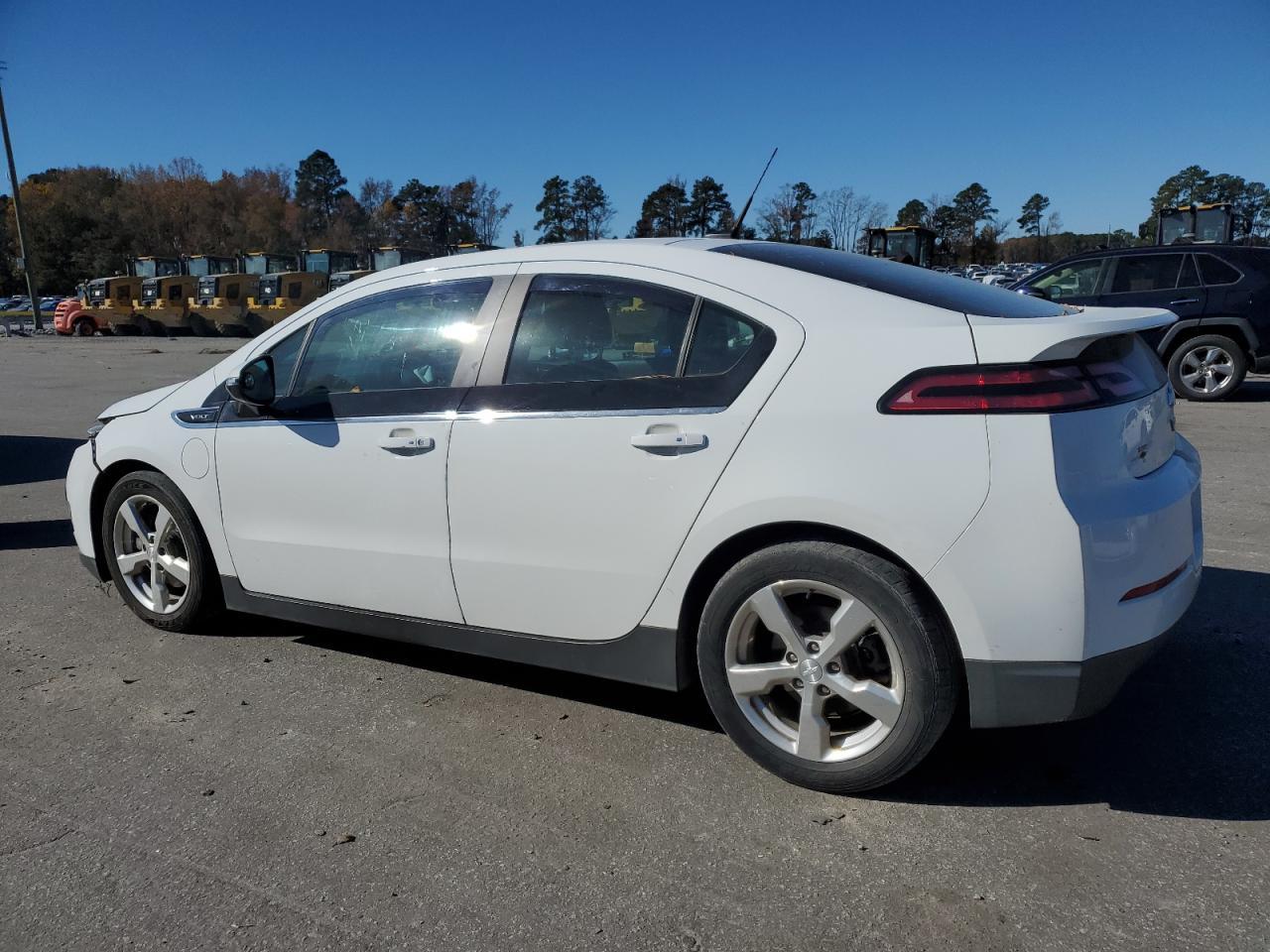 2013 Chev Volt - Image 2