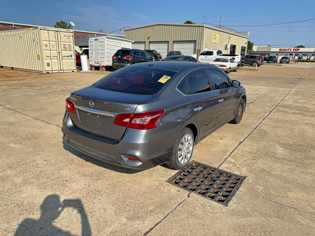 2017 Nissan Sentra S - Image 4