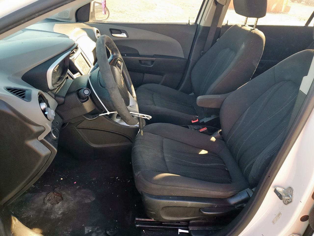 2017 Chevrolet Sonic Lt - Фото 7