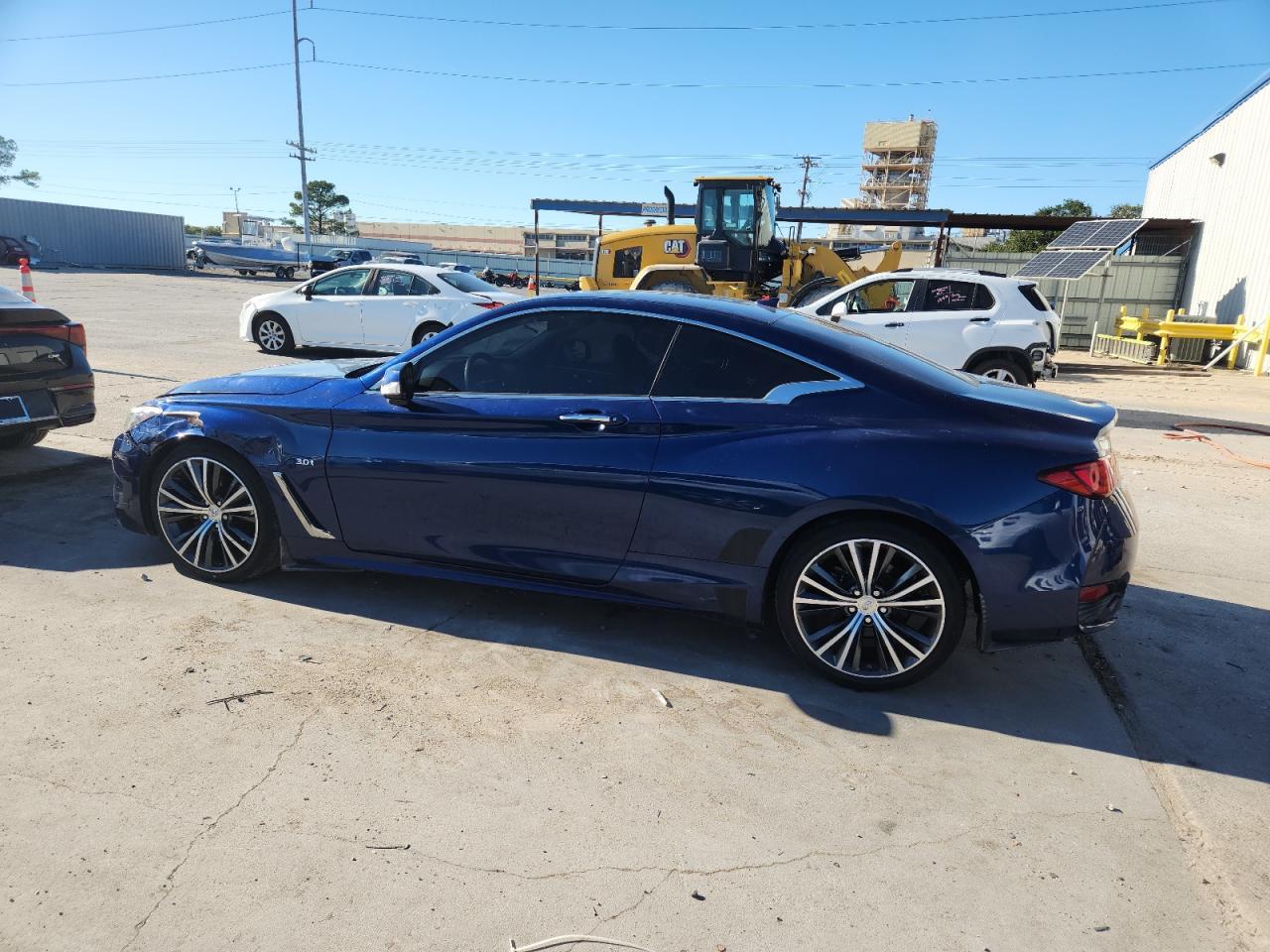 2017 Infiniti Q60 Premium - Фото 2